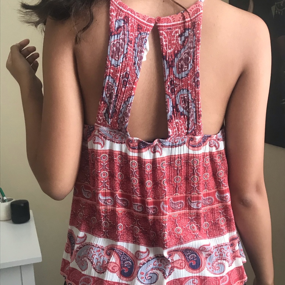 Patterned halter top - Picture 2 of 2